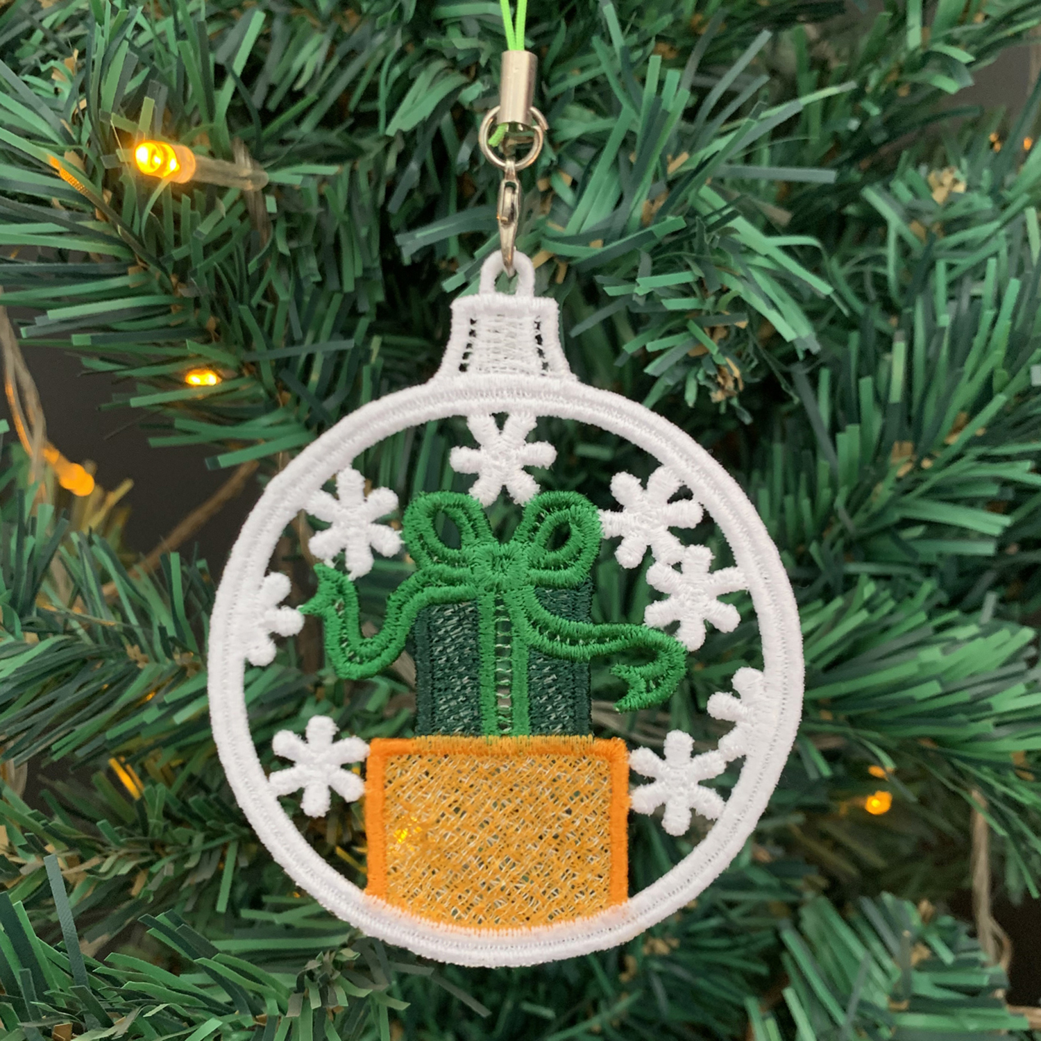 FSL Christmas Ornaments 22-11