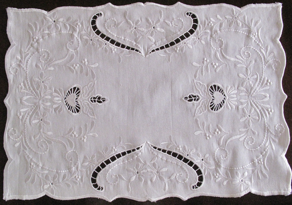 VINTAGE CUTWORK -6