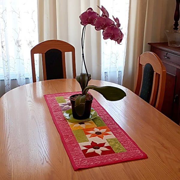 Quilted Flower Table Runner -3