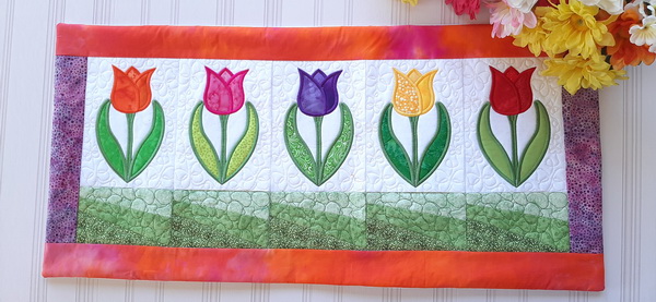 ITH Quilted Tulip Table Runner-4