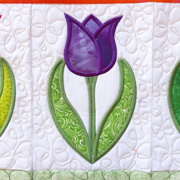 ITH Quilted Tulip Table Runner-7