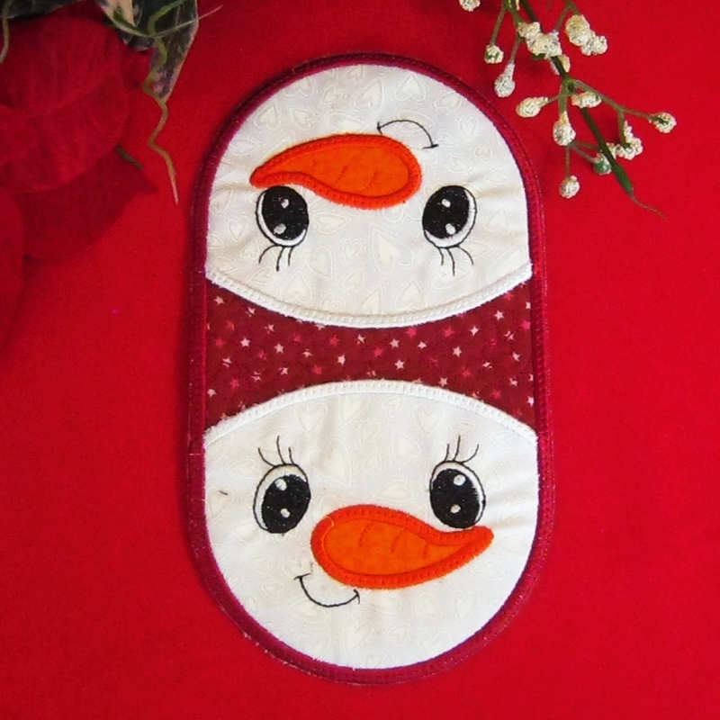 ITH Cutesy Christmas Oven Mitts -9