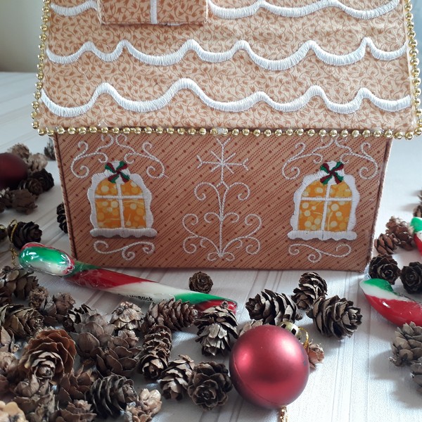 Gingerbread House-6