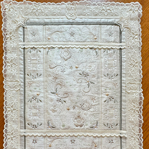 INTRO PRICED: Tutorial 12 Wall hanging with Free standing lace-8