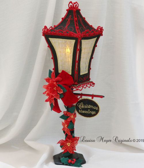 Christmas Lamp Post-3