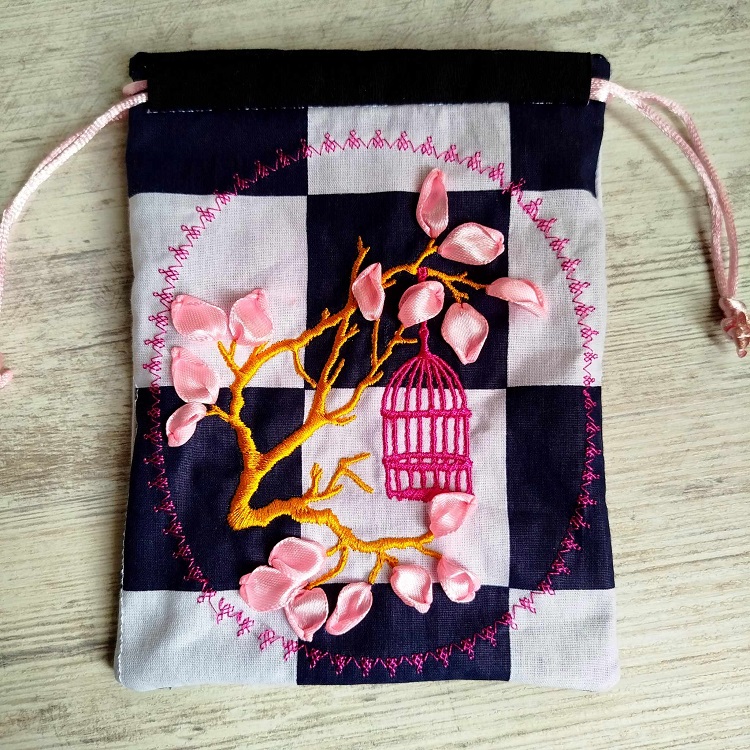 ITH Drawstring Bag With Ribbon Project