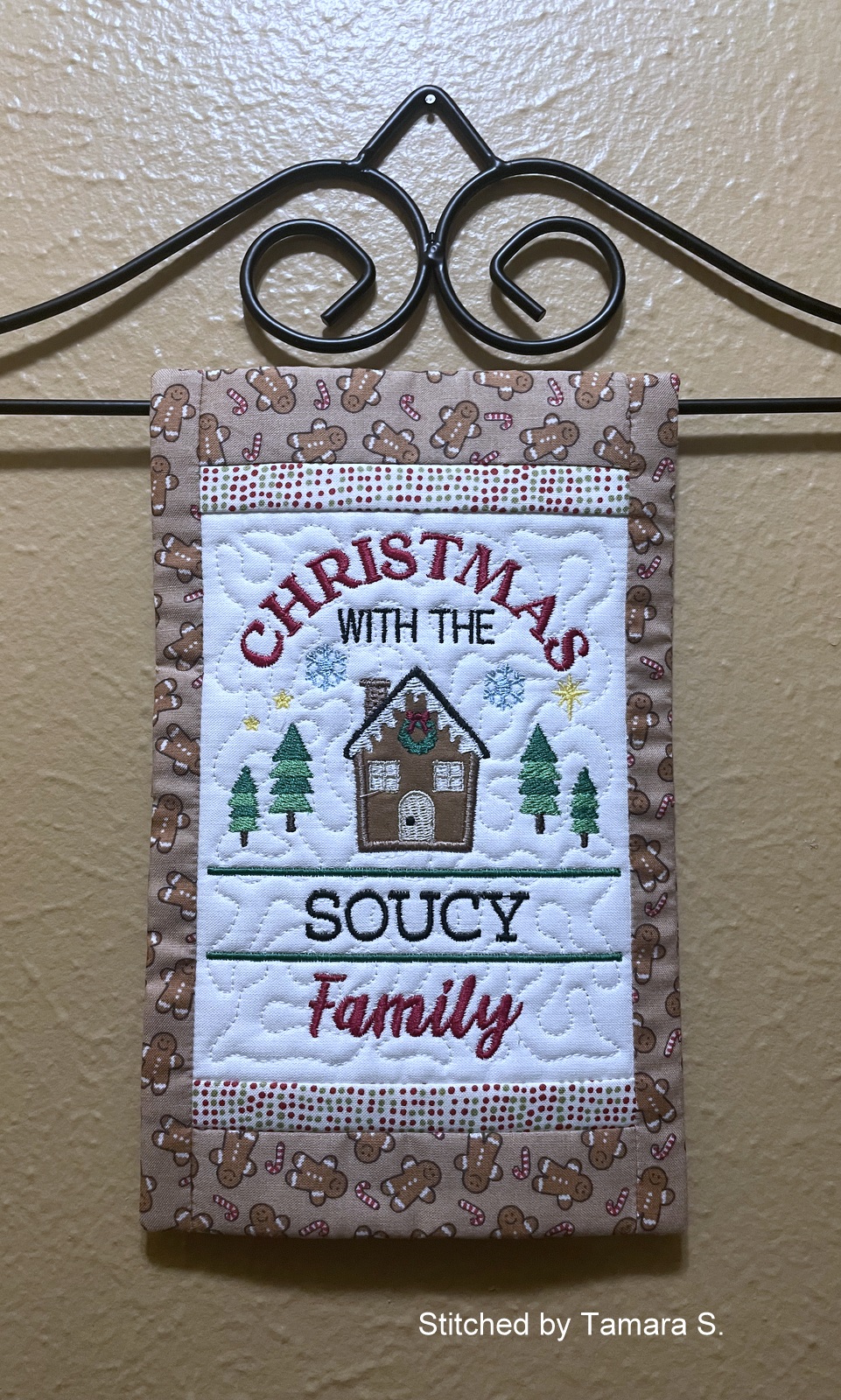 ITH Family Christmas Mini Quilt (6x10)-6