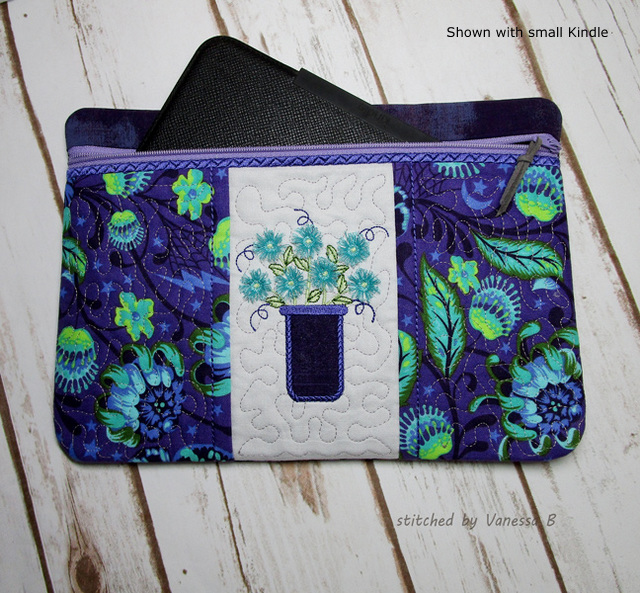 Fringed Flowers Zip Bag XL | OregonPatchWorks