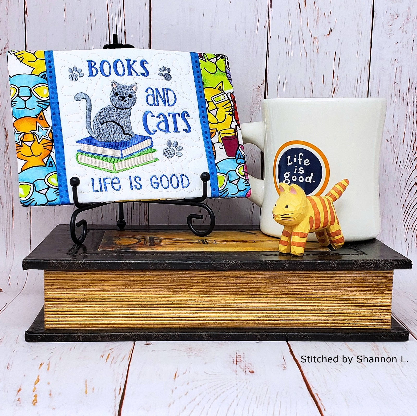 Books and Cats Mug Rug-3