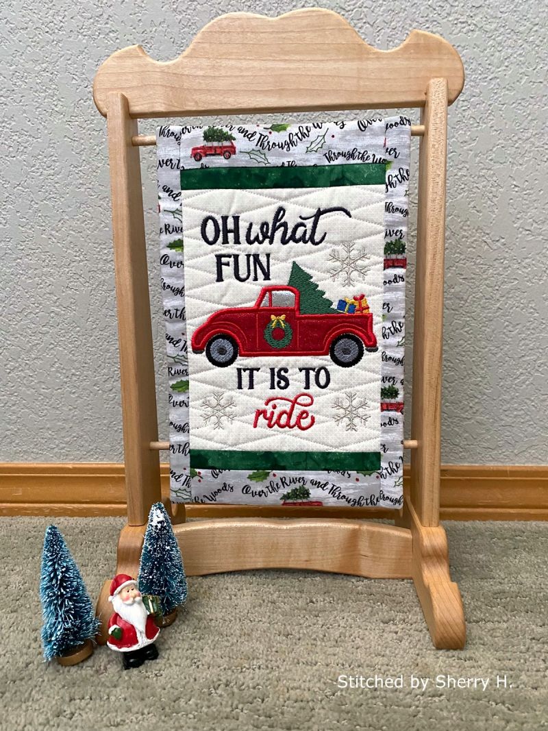 Christmas Truck Mini Quilt (7x11)-11